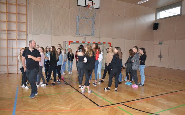 Teambuilding der 1 HLW A Klasse