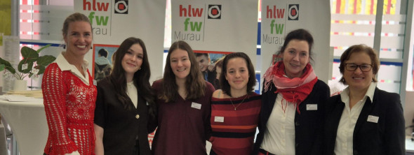 Medien (12) Medien (12)