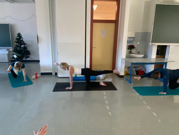 WhatsApp Image 2025-12-17 at 10.03.29(2) WhatsApp Image 2025-12-17 at 10.03.29(2)