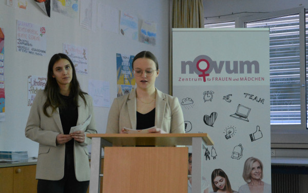 Zwischen Schmerz und Stille