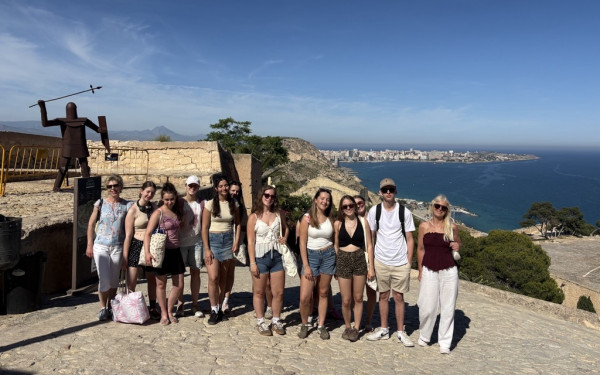 Alicante: Lernen mit Meerblick